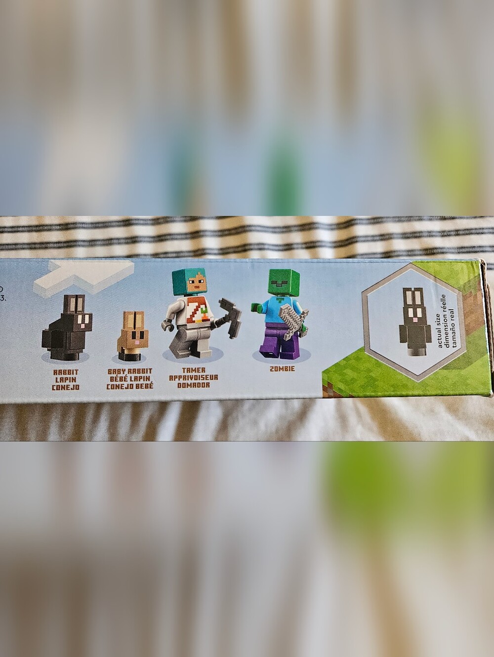 LEGO 21181 Minecraft The Rabbit Ranch - Picture 3 of 3
